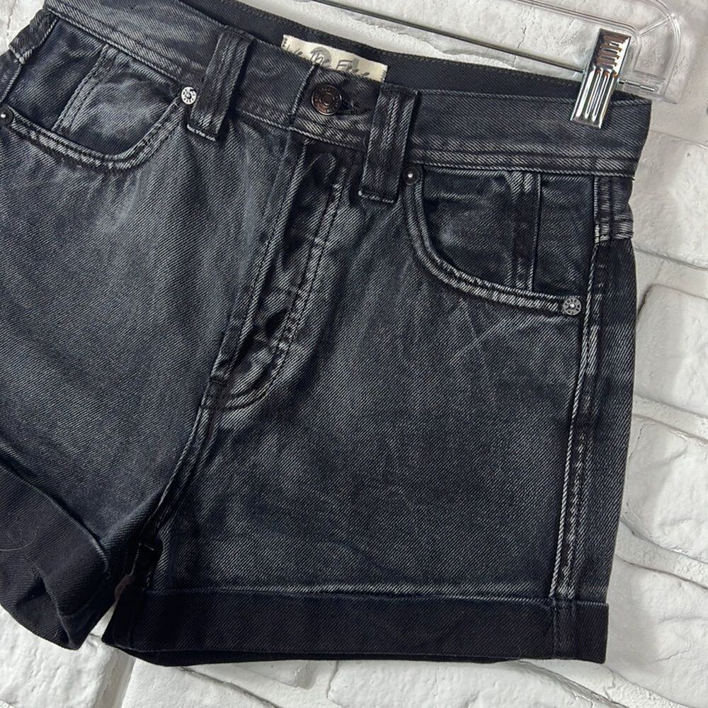 We the Free high waist black denim shorts size 24 - Picture 3 of 8